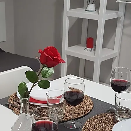 Adda Con Posto Auto Apartment