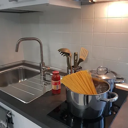Adda Con Posto Auto Apartment *